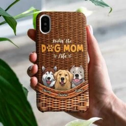 Living That Dog Mom Life - Gift For Dog Mom, Personalized Phone Case